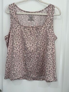 Live 2 Lounge  Pink Leopard-Print Scoop Neck pajama  Tank size XXLARGE